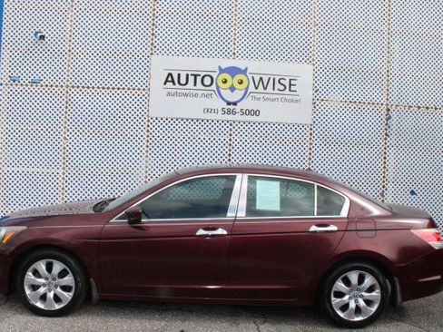 Used 2010 Honda Accord EX-L image 7