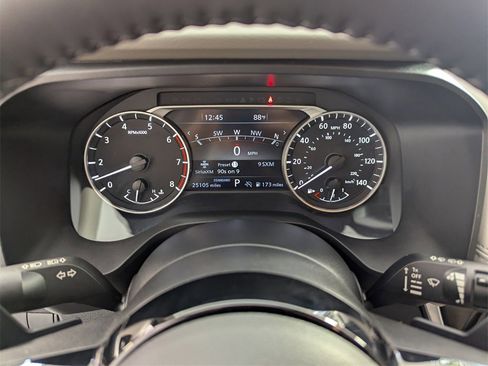 Used 2023 Nissan Rogue SL w/ SL Premium Package image 23