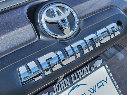 Used 2019 Toyota 4Runner TRD Off-Road Premium AWD/4WD image 11