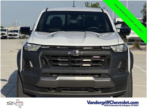 Certified 2023 Chevrolet Colorado Trail Boss w/ Technology Package AWD/4WD image 7