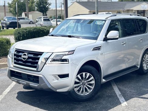 Used 2021 Nissan Armada SV AWD/4WD image 3