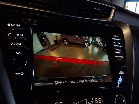 Used 2023 Nissan Murano S AWD/4WD image 21