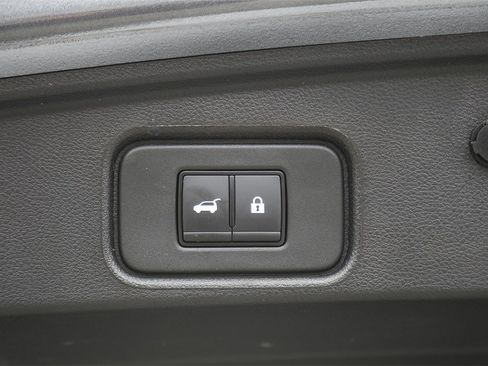 Certified 2024 Nissan Pathfinder SL w/ SL Premium Package image 25