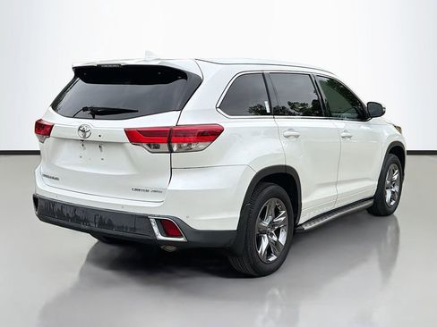Used 2019 Toyota Highlander Limited Platinum AWD/4WD image 5