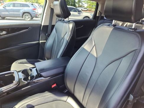 Certified 2022 Lincoln Nautilus Reserve w/ Equipment Group 201A image 6