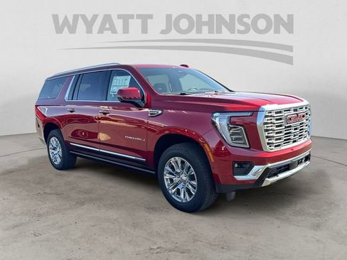 New 2026 GMC Yukon XL Denali w/ Sun & Power Step Package AWD/4WD image 7
