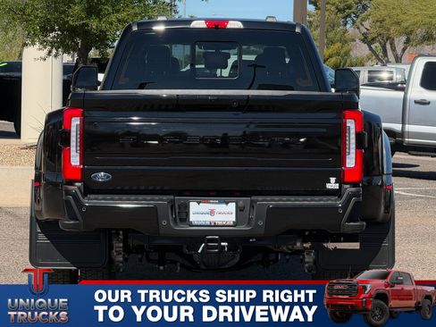 Used 2025 Ford F450 Platinum w/ FX4 Off-Road Package image 5