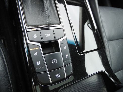 Used 2017 Kia Cadenza Technology image 11