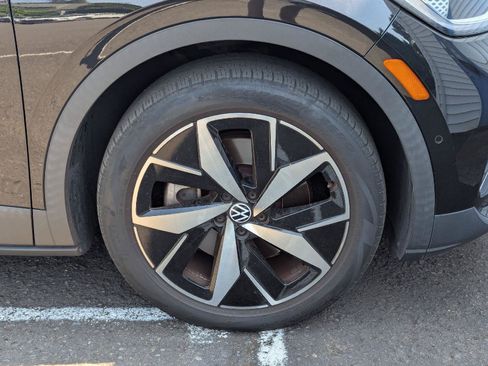 Used 2023 Volkswagen ID.4 S RWD image 8