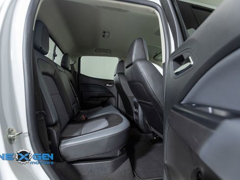 Used 2020 Chevrolet Colorado Z71 AWD/4WD image 33
