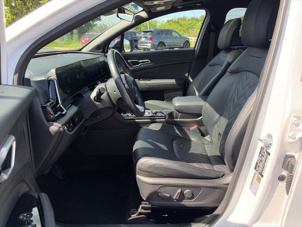 Used 2023 Kia Sportage X-Line w/ X-Line Premium Package AWD/4WD image 16