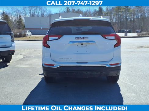 Used 2024 GMC Terrain SLT image 6