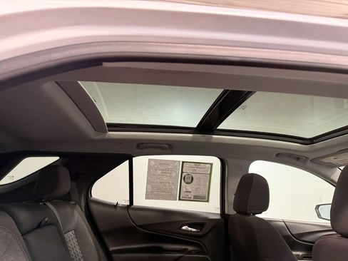 Used 2023 Chevrolet Equinox LT AWD/4WD image 19