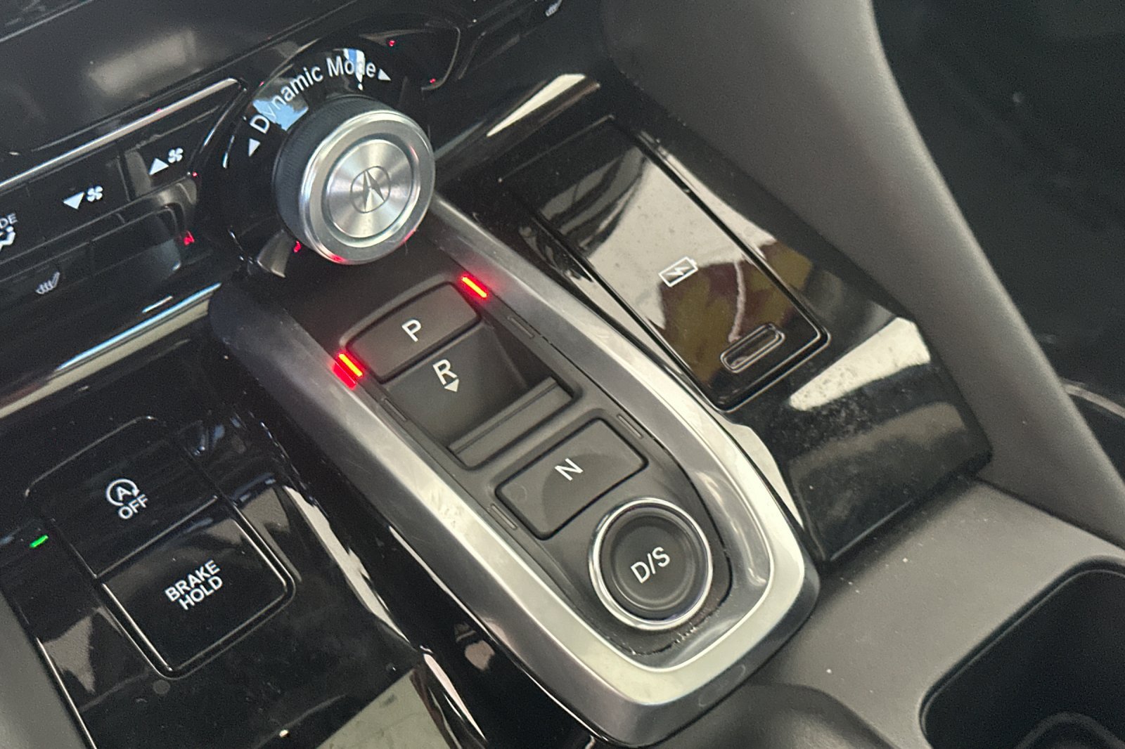 Used 2024 Acura MDX w/ Technology Package FWD image 24