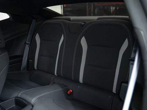 Used 2016 Chevrolet Camaro SS RWD image 20