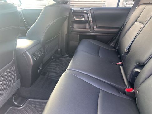 Used 2020 Toyota 4Runner TRD Off-Road Premium w/ Moonroof Package image 31