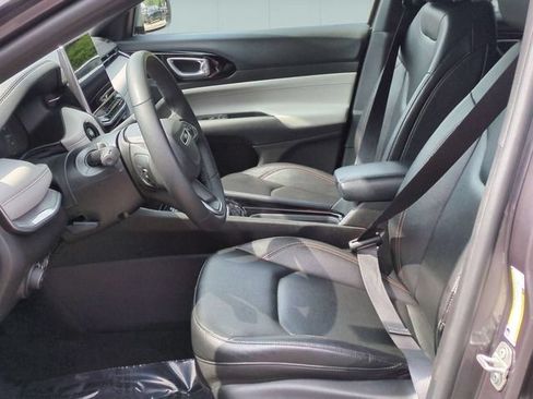 Used 2024 Jeep Compass Limited AWD/4WD image 12