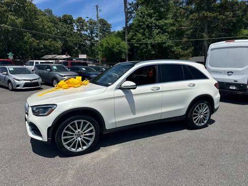 Used 2020 Mercedes-Benz GLC 300 w/ AMG Line image 4