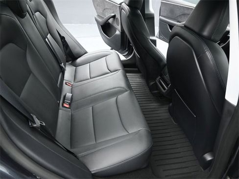 Used 2025 Tesla Model 3 Long Range image 14