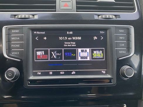 Used 2017 Volkswagen Golf R DCC & Navigation 4Motion image 21