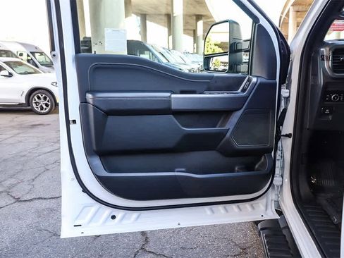 Used 2025 Ford F150 XLT w/ Equipment Group 302A MID image 22