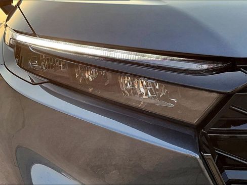 Certified 2025 Honda CR-V Sport-L image 31