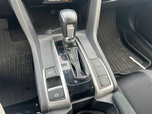 Used 2019 Honda Civic EX image 26
