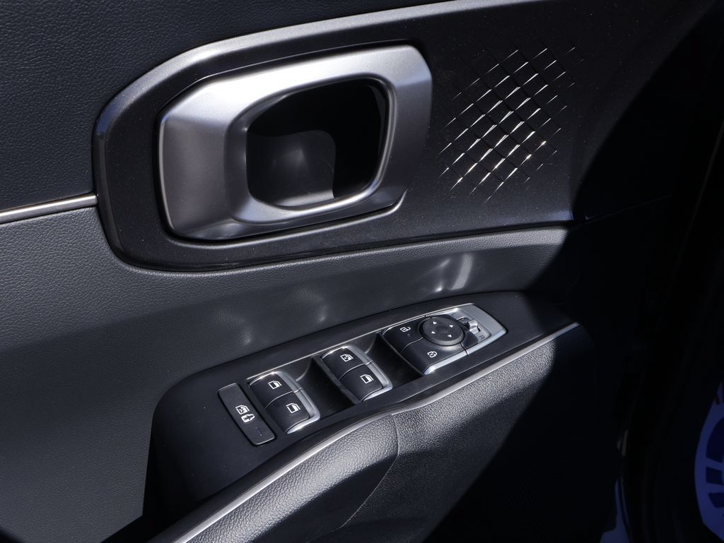 New 2026 Kia Sorento LX FWD image 23