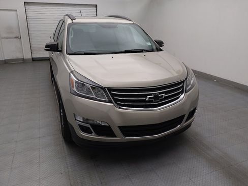 Used 2017 Chevrolet Traverse LT FWD image 14