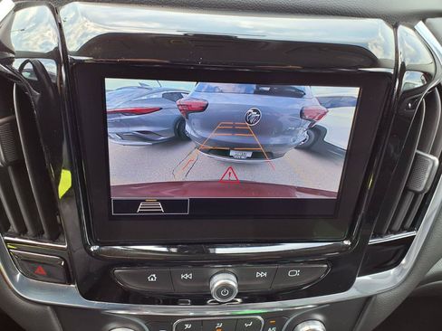 Used 2021 Chevrolet Traverse LT FWD image 7