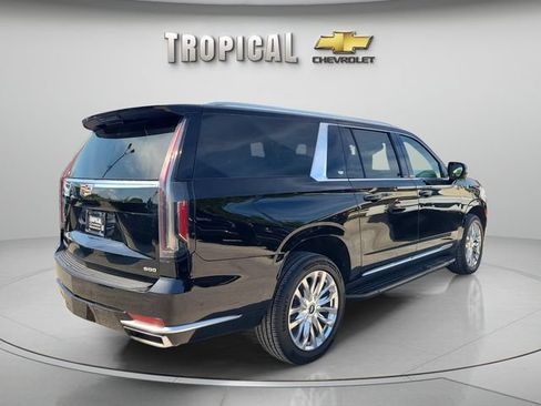 Used 2023 Cadillac Escalade ESV Premium Luxury RWD image 5