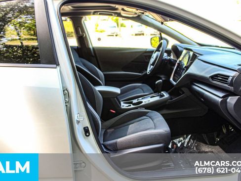 Used 2025 Subaru Crosstrek 2.5i Premium AWD/4WD image 18
