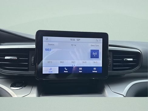 Used 2022 Ford Explorer XLT AWD/4WD image 10