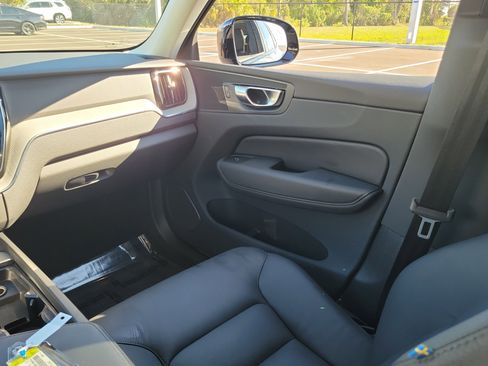 Certified 2025 Volvo XC60 B5 Plus w/ Climate Package image 17