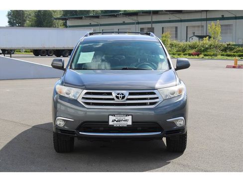 Used 2012 Toyota Highlander 4WD w/ Tech Pkg image 5