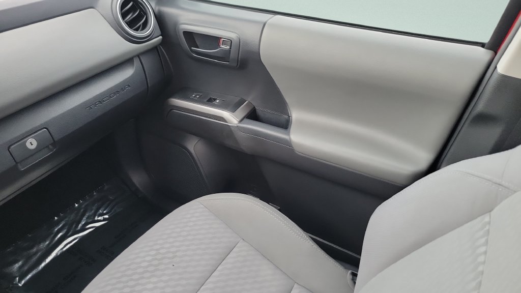 Certified 2023 Toyota Tacoma SR5 AWD/4WD image 13