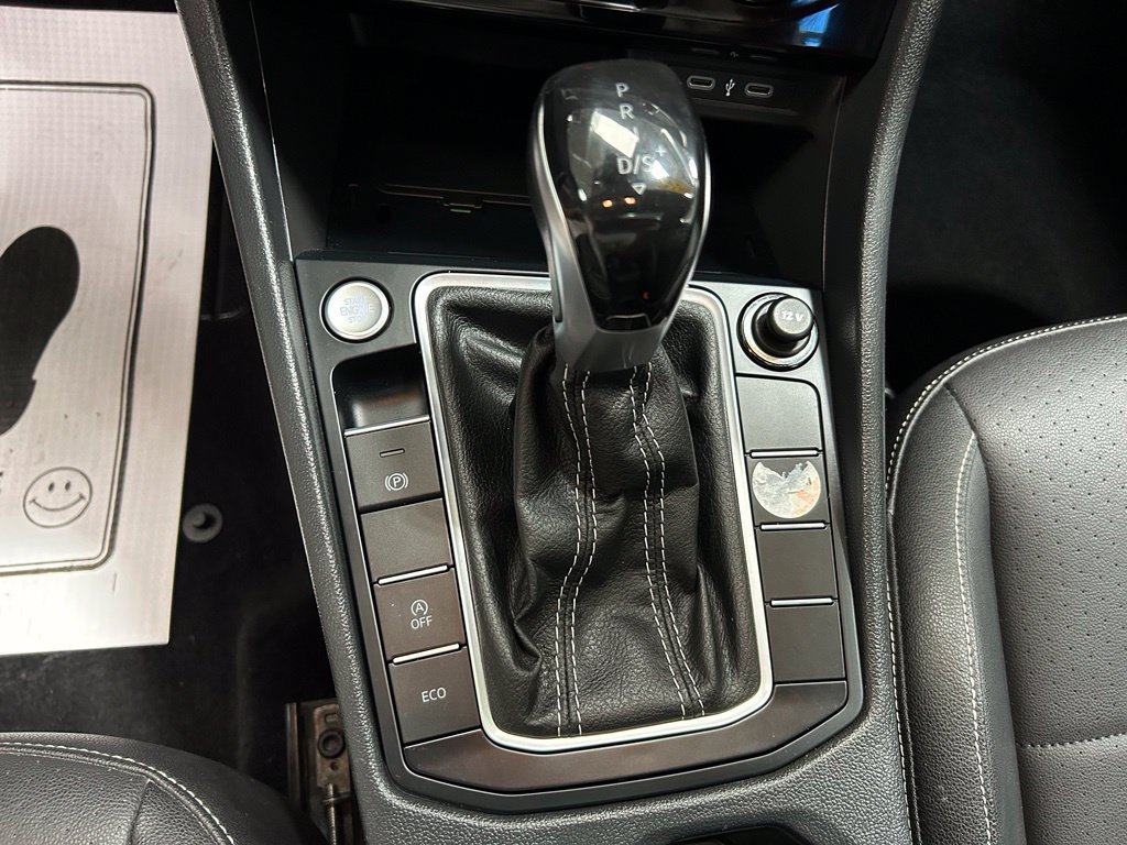 Used 2024 Volkswagen Jetta SE FWD image 13