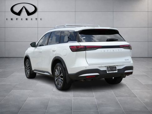 Certified 2026 INFINITI QX60 Luxe w/ Cargo Package FWD image 5