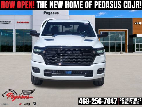 New 2026 RAM 1500 Express AWD/4WD image 6