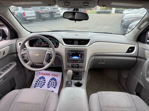 Used 2017 Chevrolet Traverse LS image 3