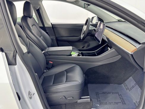 Used 2021 Tesla Model Y 2WD image 15