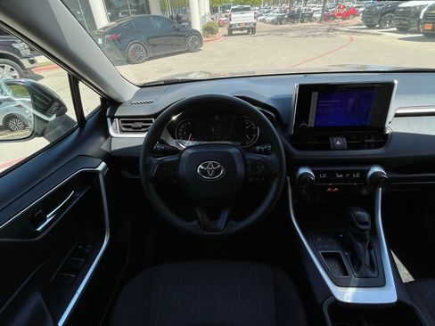 Used 2024 Toyota RAV4 XLE image 12