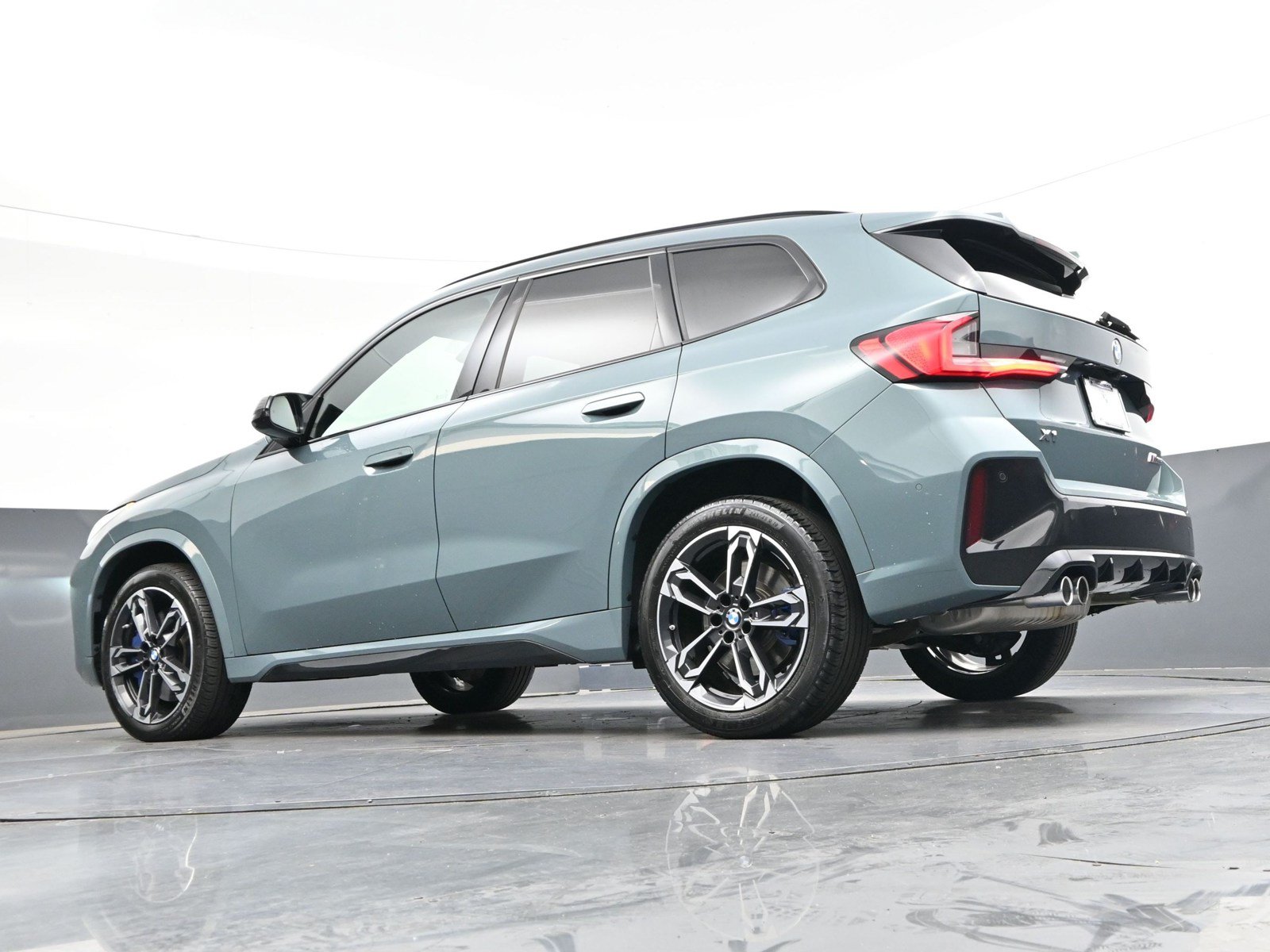 Used 2025 BMW X1 M35i AWD/4WD image 32