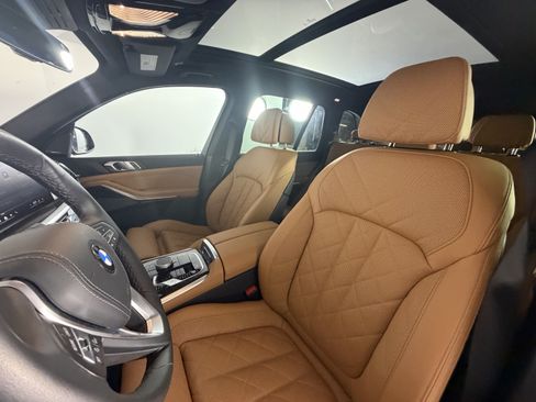 Used 2026 BMW X5 xDrive40i AWD/4WD image 8