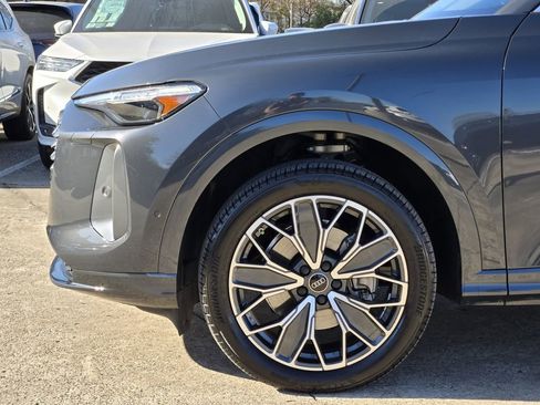 Certified 2025 Audi Q5 Premium Plus w/ Premium Plus image 11