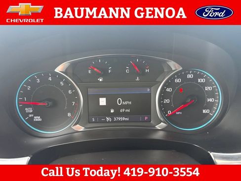 Used 2023 Chevrolet Traverse RS AWD/4WD image 23