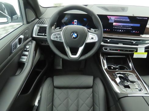 New 2026 BMW X7 xDrive40i image 10