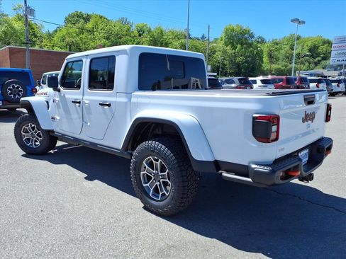 New 2026 Jeep Gladiator Mojave AWD/4WD image 6
