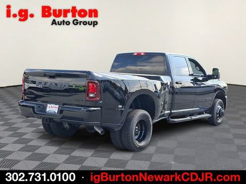 New 2026 RAM 3500 Big Horn AWD/4WD image 4
