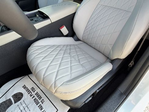 Used 2026 Nissan Sentra SL w/ Floor Mat Package FWD image 12